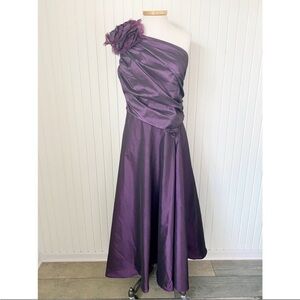 Tadashi Purple Taffeta One Shoulder Bow Dress Gown Size 6